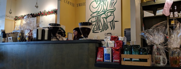The Coffee Tree Roasters is one of Christina 님이 좋아한 장소.