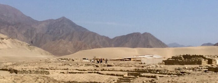 Ciudad Sagrada de Caral is one of Lugares para ir: Peru.