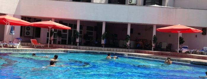 Le Grande Plaza. Swimming Pool is one of Ташкент. Интересные места.
