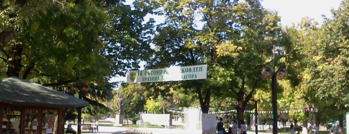 Нова Загора (Nova Zagora) is one of 2013 - 100 туристичеки обекта.