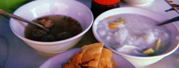 Menu Es Teler 77 Rs Pelni Petamburan Slipi Jakarta Barat Kuliner Traveloka