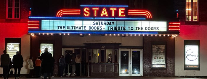 State Theatre is one of สถานที่ที่ Steve ถูกใจ.