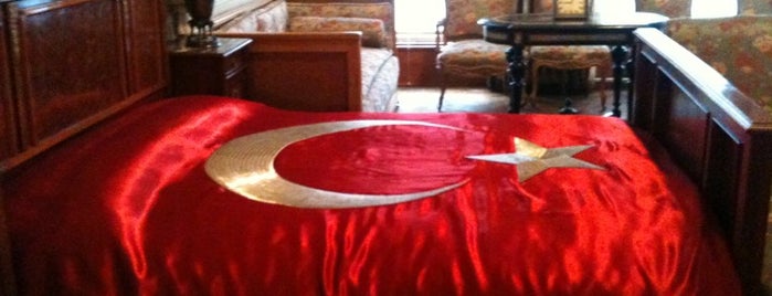 돌마바체궁전 is one of Istanbul's Best Museums - 2013.