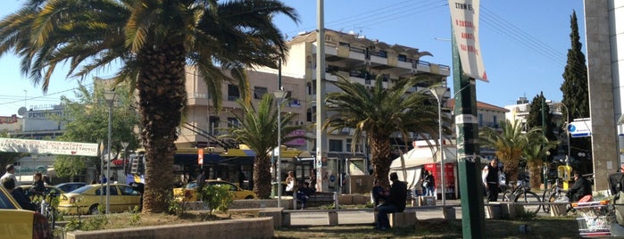 Patriarchou Square is one of Tempat yang Disukai Victoria S ⚅.