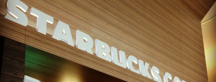 Starbucks is one of Tempat yang Disukai John.