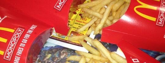 McDonald's is one of Lieux qui ont plu à Lori.