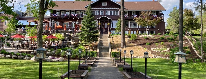 Grand View Lodge Golf Resort & Spa is one of Tempat yang Disukai Wesley.