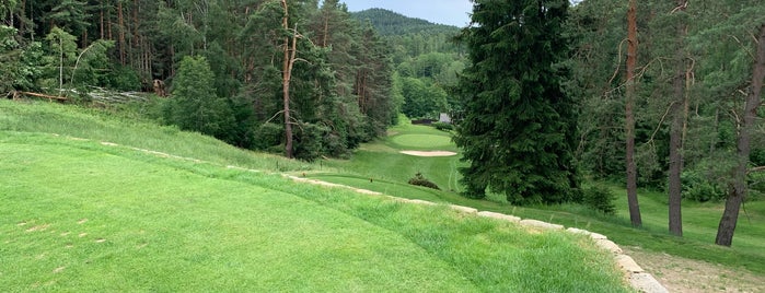 Královský Golf Club Malevil is one of Česká golfová hřiště.