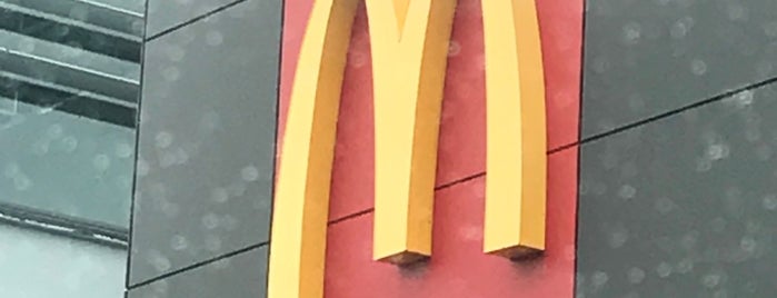 McDonald's is one of สถานที่ที่ Roger ถูกใจ.