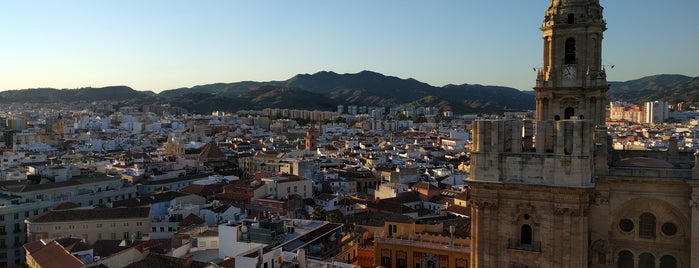 Rooftop Hotel Málaga Palacio is one of Claudia'nın Beğendiği Mekanlar.