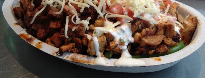 Chipotle Mexican Grill is one of J 님이 좋아한 장소.