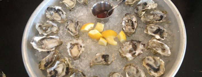 Hog & Rocks is one of $1 Oyster Happy Hour in SF.