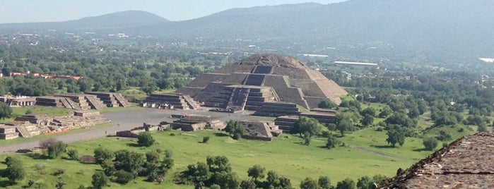 Zona Arqueológica de Teotihuacán is one of Go Ahead, Be A Tourist.