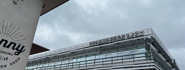 Kanagawa Prefectural Police Drivers License Center is one of สถานที่ที่ Hideo ถูกใจ.