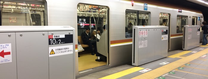 Toyoko Line Shibuya Station (TY01) is one of 駅　乗ったり降りたり.