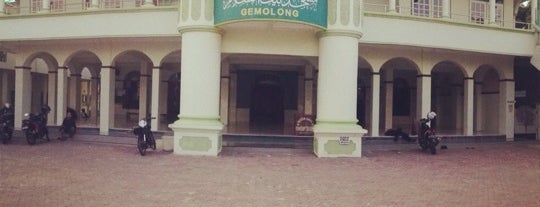 Masjid Baitussalam is one of Tempat Penting di Gemolong.
