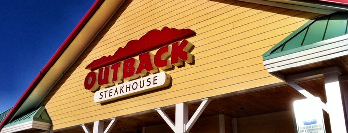 Outback Steakhouse is one of Lugares favoritos de Vick.
