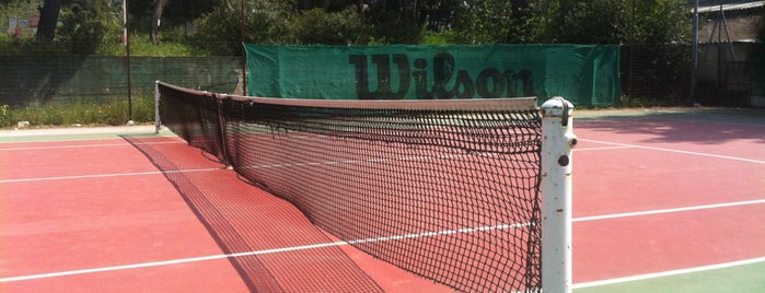 PM Tennis Court is one of Gespeicherte Orte von Panos.