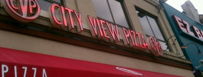 City View Pizza is one of Lieux qui ont plu à Mic.