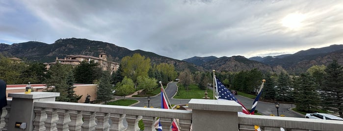 Broadmoor West Tower is one of Travel to do's.