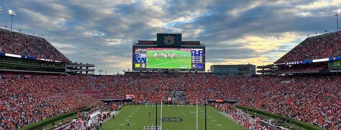 Pat Dye Field at Jordan-Hare Stadium is one of My Restaurant List.