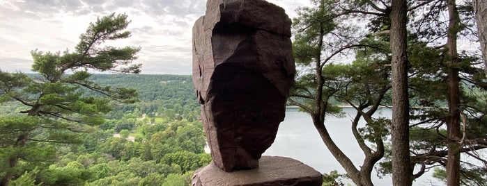 Balanced Rock is one of Wisconsin To Do.