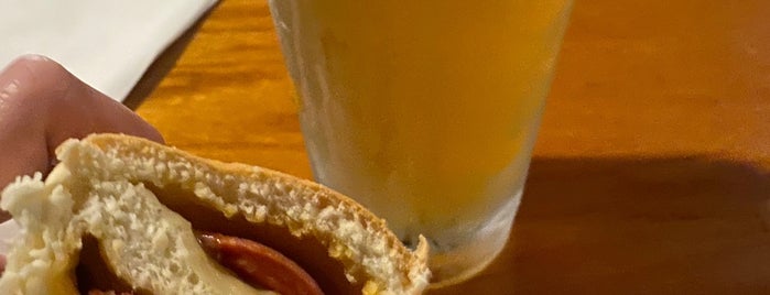 Gene's Beer Garden is one of Hot Dogs 4.