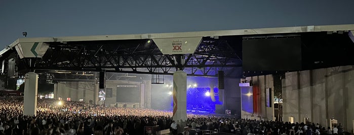 Dos Equis Pavilion is one of Dallas music venues.