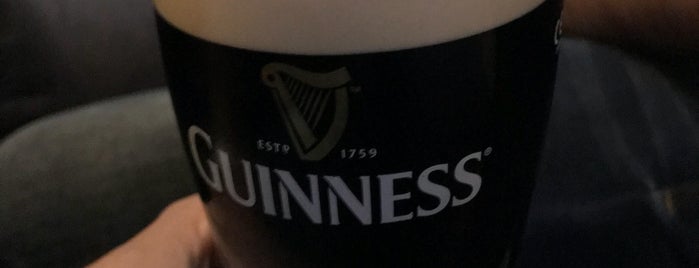 Twomey's Irish Pub is one of bacau.