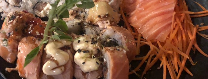 Hashi Sushi Bar is one of Sushi lover ❤.