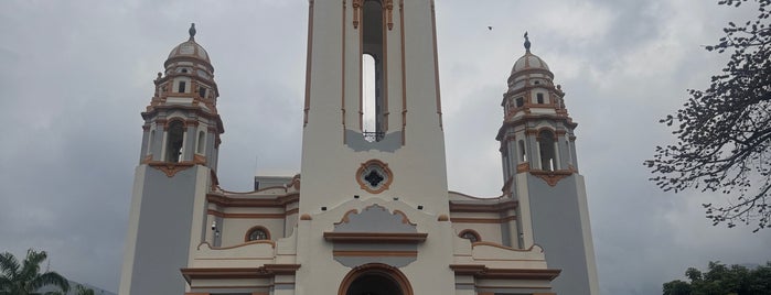 Panteón Nacional is one of tudu.