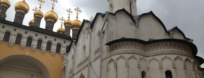 Церковь Ризоположения is one of Московские места, что по душе..