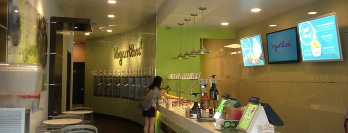 Yogurtland is one of Did’s Liked Places.