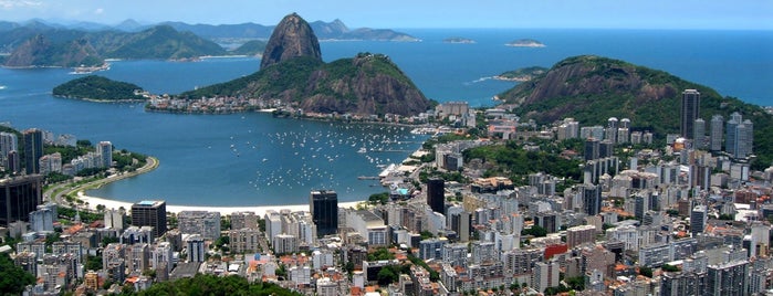 Rio de Janeiro is one of Capitais brasileiras.