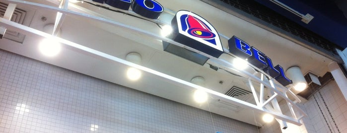Taco Bell is one of Cristinaさんのお気に入りスポット.