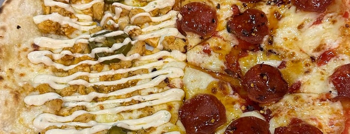 Pizza il Mio is one of Shadiさんの保存済みスポット.