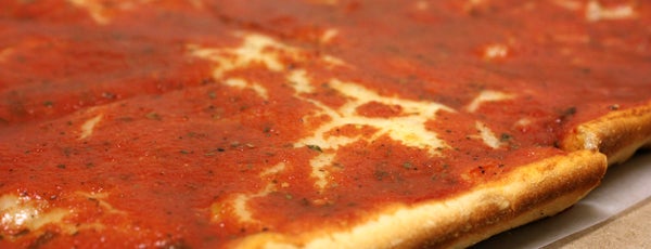 Philomena Santucci's Square Pizza is one of Lieux sauvegardés par James.