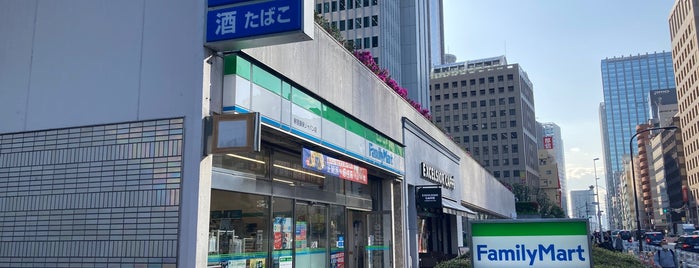 ファミリーマート 新宿損保ジャパン店 is one of 東京都.