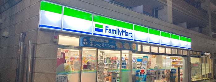 ファミリーマート 太子堂店 is one of 世田谷区目黒区コンビニ.