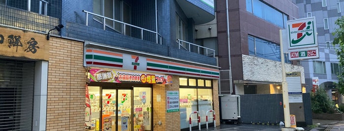 セブンイレブン 高田馬場小滝橋店 is one of 渋谷、新宿コンビニ.