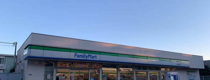 FamilyMart is one of 廃人芸.