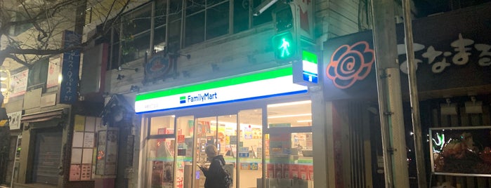 ファミリーマート 中野五丁目店 is one of コンビニその３.
