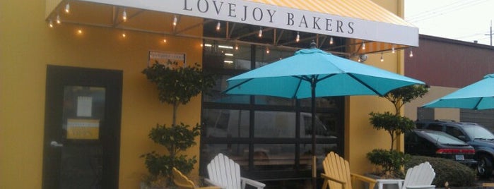 Lovejoy Bakers Wholesale Bakery and Café is one of Portlandia foooood!.