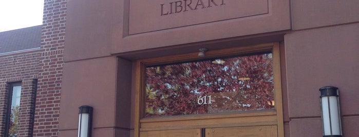 Sumner Library is one of Libraries.