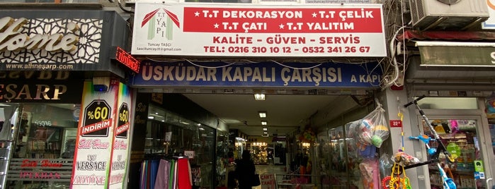 Üsküdar Kapalı Çarşısı is one of mekan.