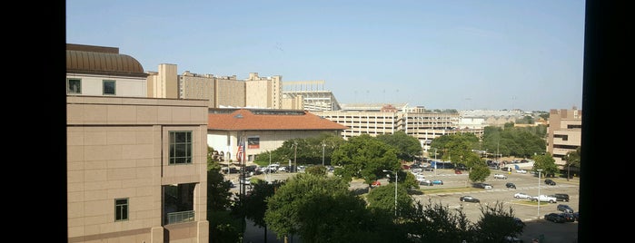 Stephen F. Austin State Office Building is one of Fabiola 님이 좋아한 장소.