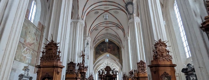 Šv. Pranciškaus Asyžiečio (Bernardinų) bažnyčia is one of vilnuis.