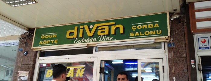 Divan Odun Köfte Çorba Salonu is one of สถานที่ที่บันทึกไว้ของ Mehmet Göksenin.