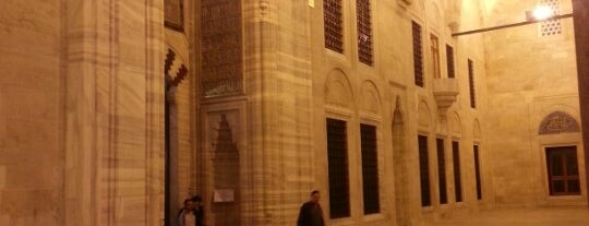 Mesquita de Fatih is one of Tarihistanbul.