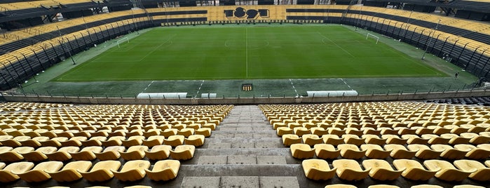 Estadio Campeón del Siglo is one of Uru.pontos Turisticos.